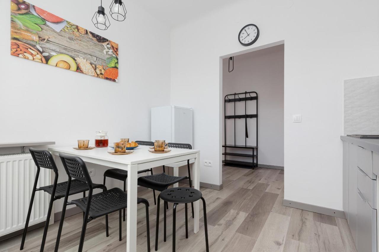 Kamienica Stanislawa Augusta Warszawa By Noclegi Renters Экстерьер фото